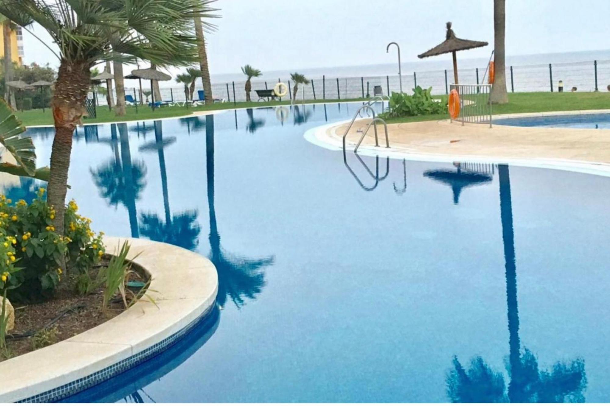 Mi Capricho 2D Beachfront- Apartment With Sea View - Costa Del Sol Sitio de Calahonda المظهر الخارجي الصورة