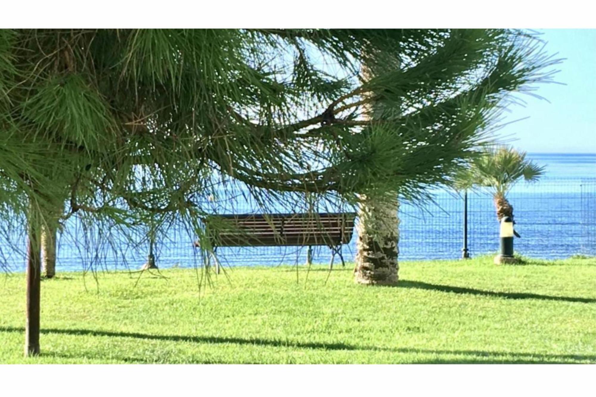 Mi Capricho 2D Beachfront- Apartment With Sea View - Costa Del Sol Sitio de Calahonda المظهر الخارجي الصورة